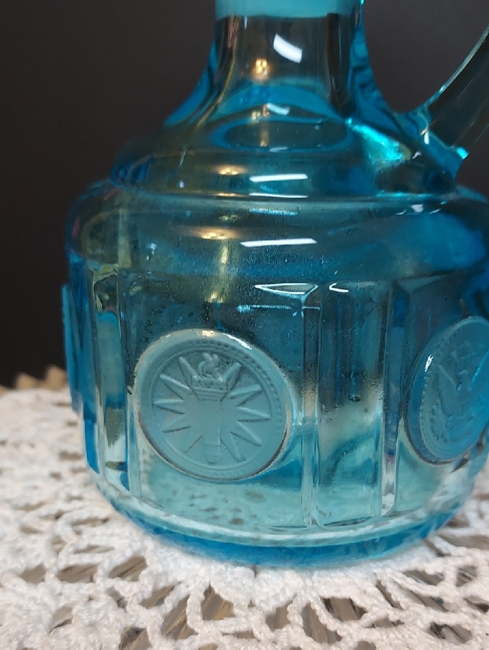 Vintage Fostoria Blue Glass Cruet With Stopper 1960s - Picture 7 of 10